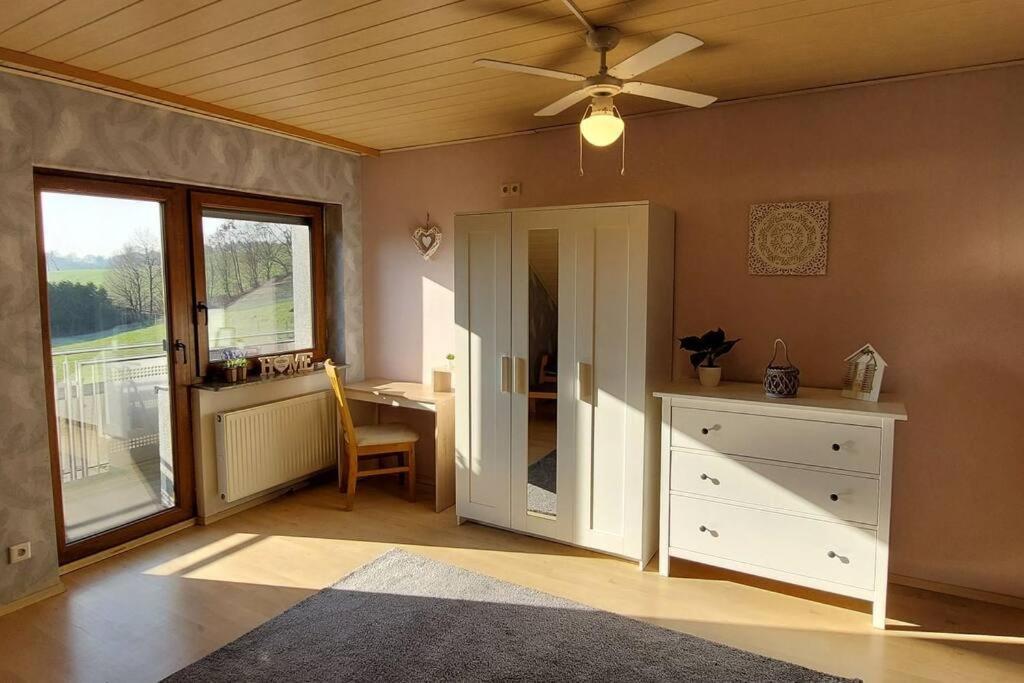 Grosse Tolle 4 Zimmer Ferienwohnung Im Herzen Des Odenwaldes Mörlenbach Buitenkant foto
