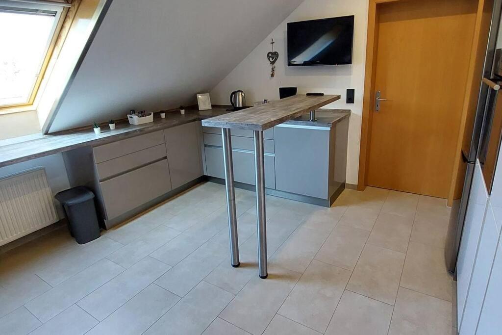 Grosse Tolle 4 Zimmer Ferienwohnung Im Herzen Des Odenwaldes Mörlenbach Buitenkant foto