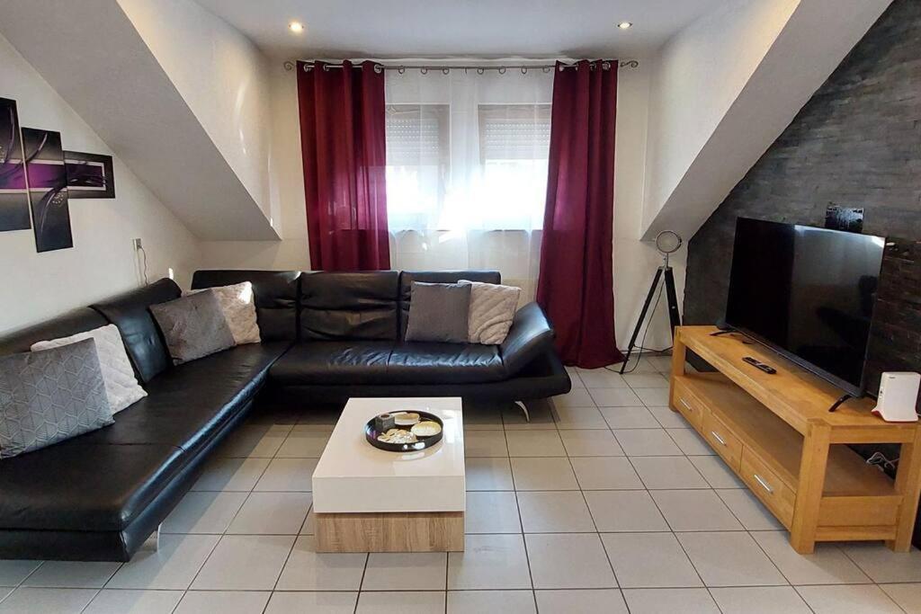 Grosse Tolle 4 Zimmer Ferienwohnung Im Herzen Des Odenwaldes Mörlenbach Buitenkant foto