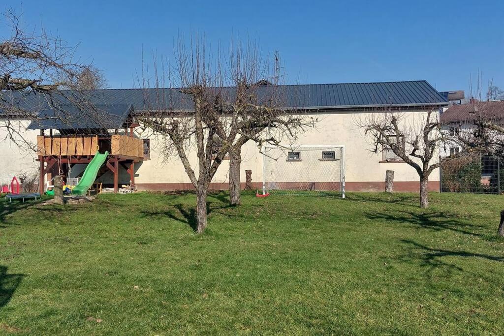 Grosse Tolle 4 Zimmer Ferienwohnung Im Herzen Des Odenwaldes Mörlenbach Buitenkant foto